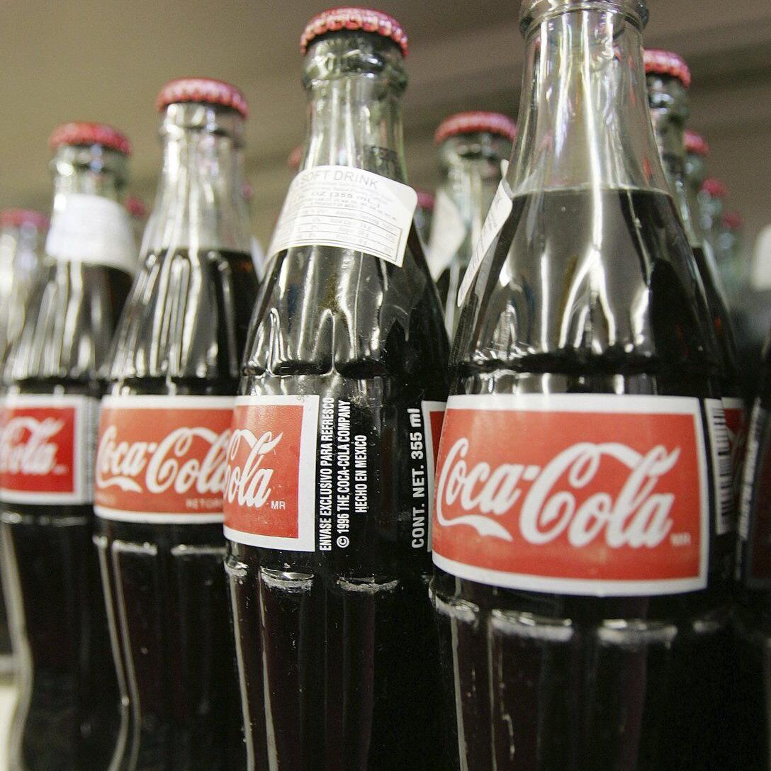 Trump says Coke will shift to cane sugar. But increasingly, shoppers want no sugar in their sodas